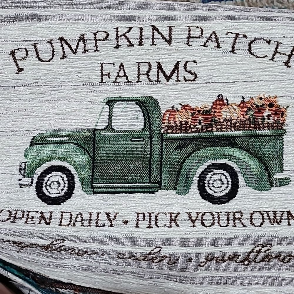 Pumpkin patch table runner - Picture 2 of 4